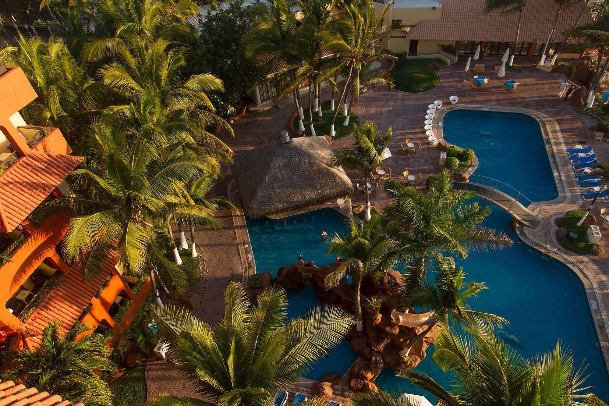 Luna Palace Mazatlán Exterior foto